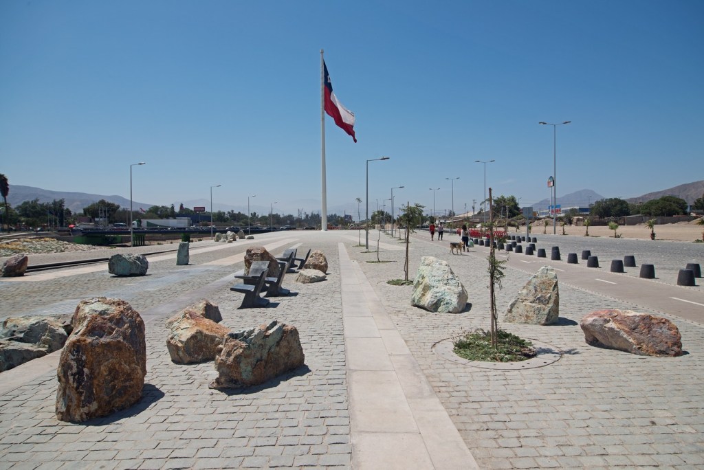 Kaukari 城市公园i / Teodoro Fernández Arquitectos