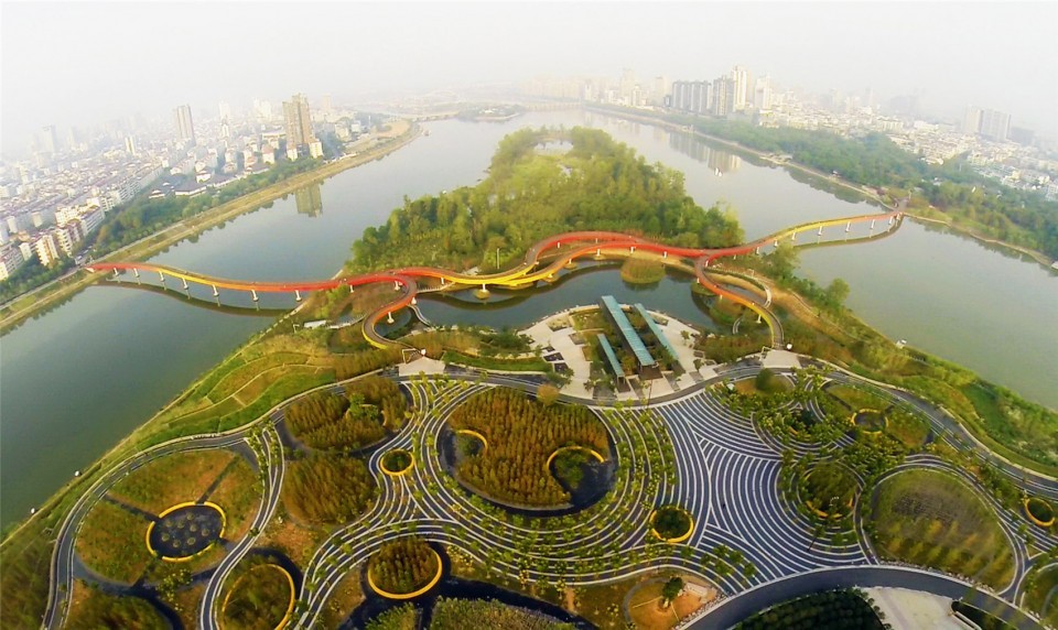 弹性景观:金华燕尾洲公园 / 土人设计
