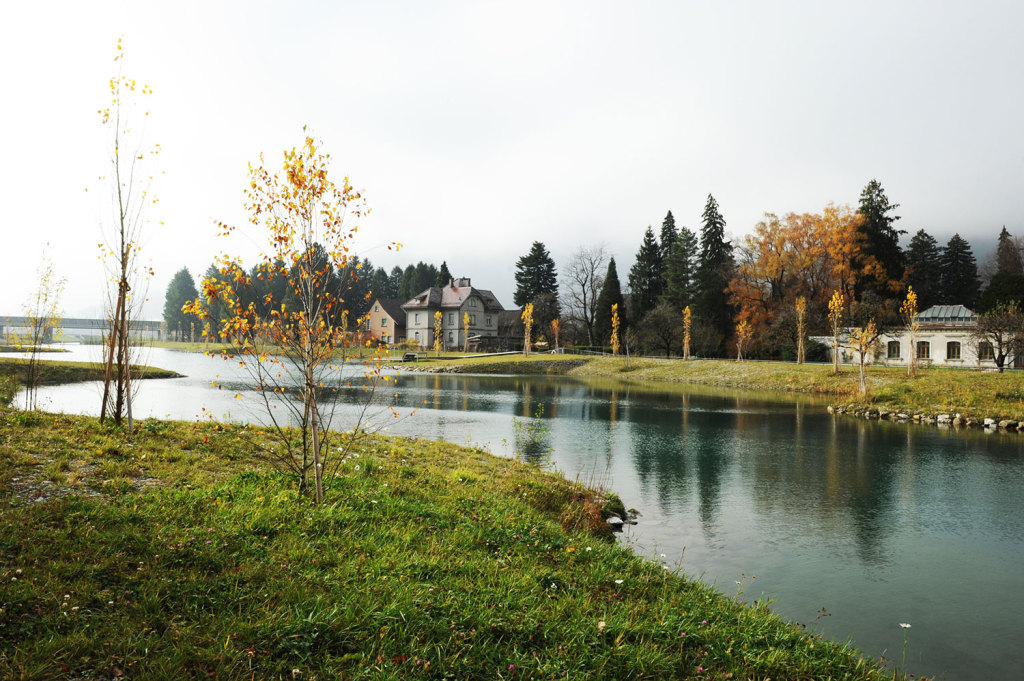 瑞士低位工厂池塘Lower Factory Pond